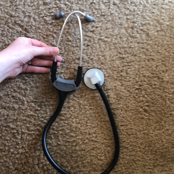Stethoscope - Picture 2 of 2